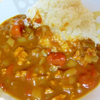 ひき肉とトマト缶の簡単カレー